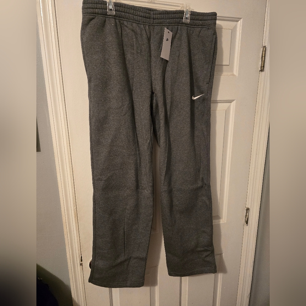 Nike Men's Gray Sweatpants